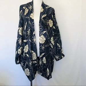 Eskandar floral kimono linen blend